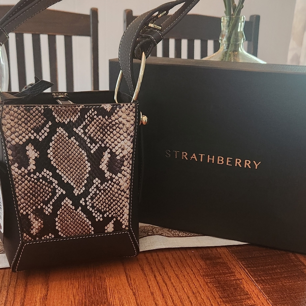 Strathberry Lana mini bucket Black and Beige  Crossbody Bag